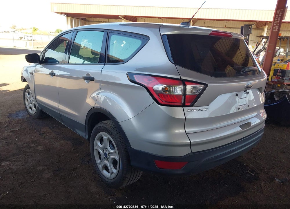 2017 FORD ESCAPE VIN: 1FMCU0F70HUB89318
