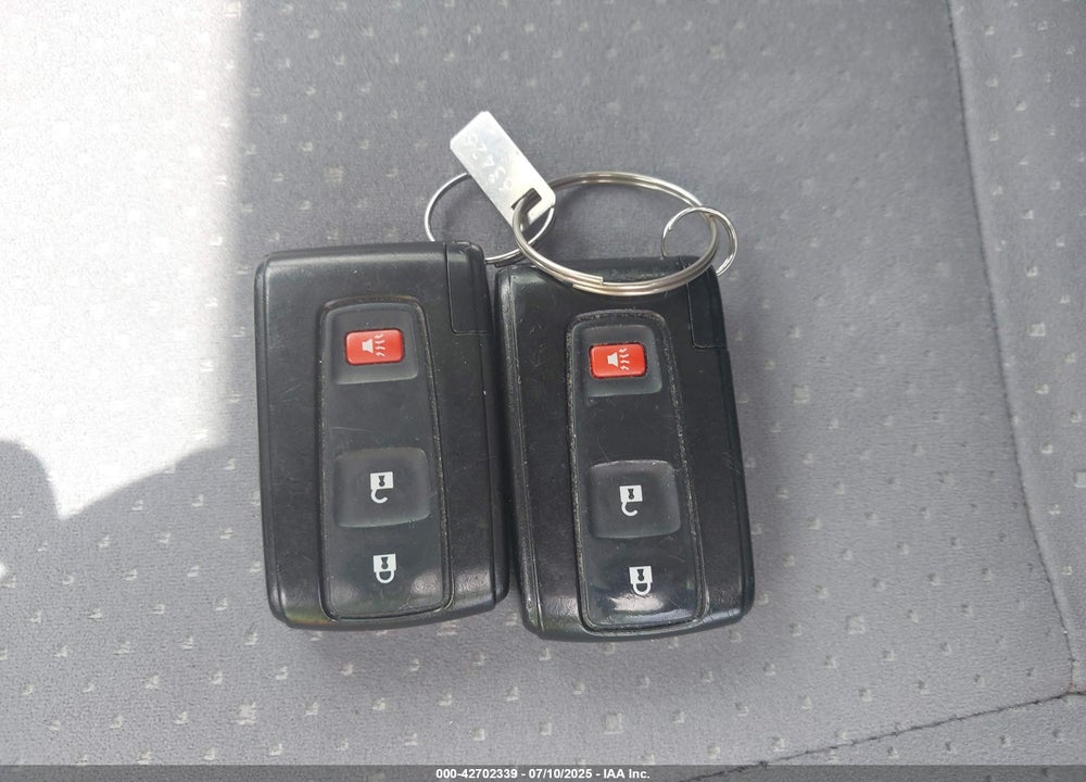 2005 TOYOTA PRIUS VIN: JTDKB20U257004924