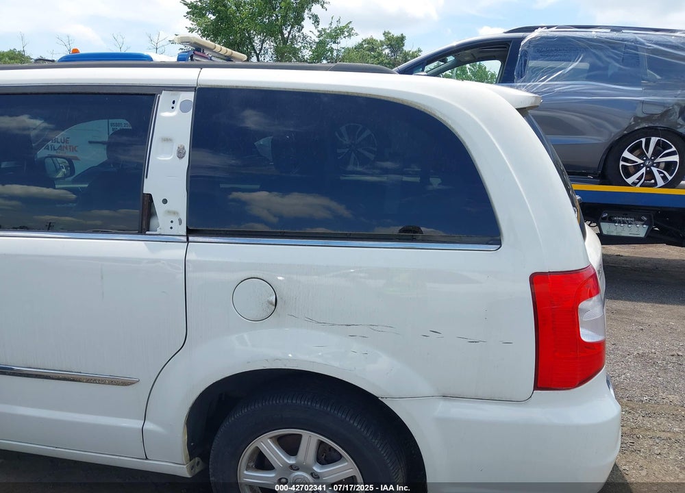 2013 CHRYSLER TOWN & COUNTRY TOURING VIN: 2C4RC1BG9DR576793