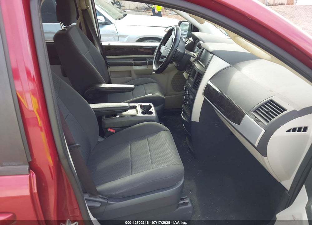 2010 DODGE GRAND CARAVAN VIN: 2D4RN6DX9AR390836