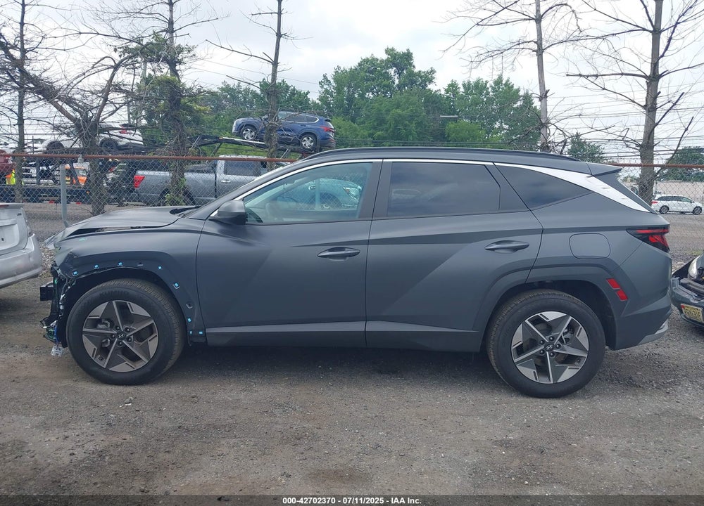 2025 HYUNDAI TUCSON SEL VIN: 5NMJBCDE5SH459677