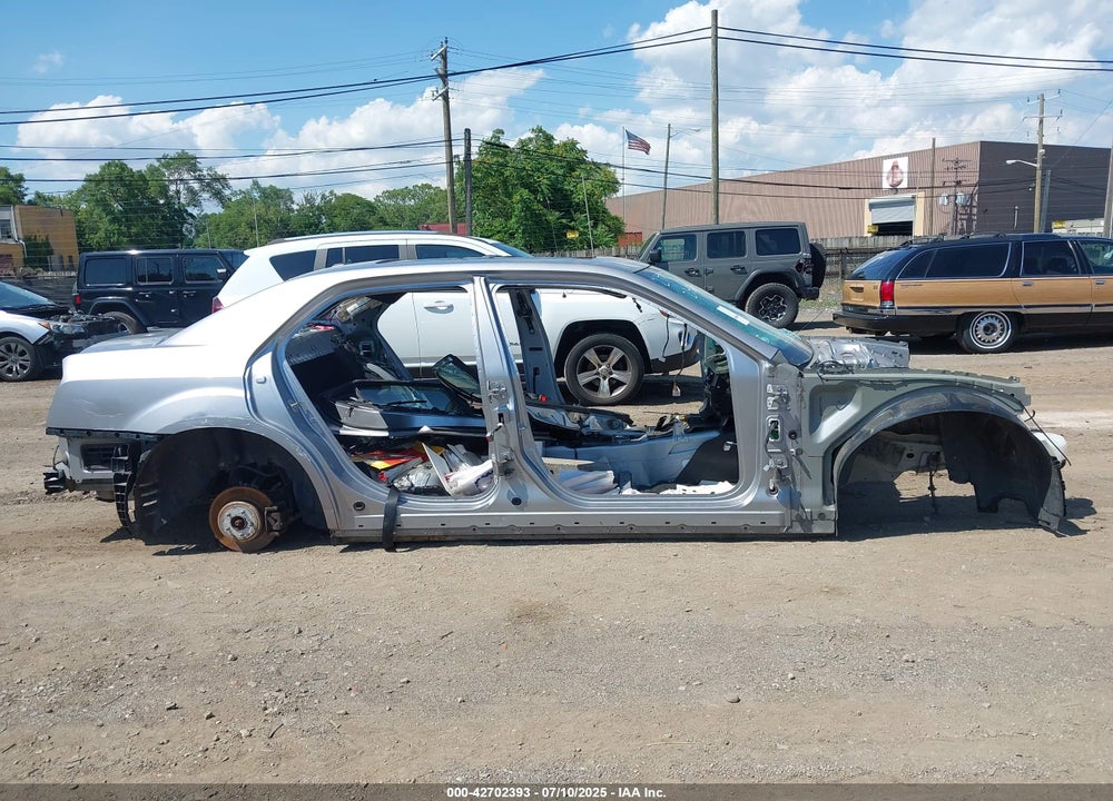 2014 CHRYSLER 300 VIN: 2C3CCAAGXEH217729