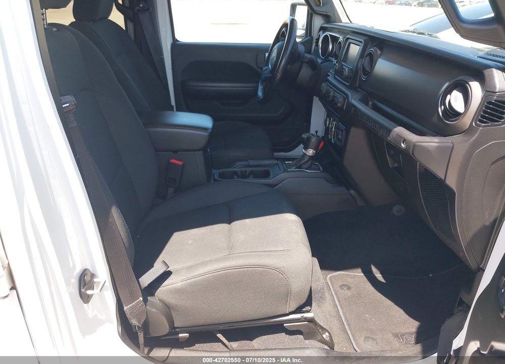 2018 JEEP WRANGLER UNLIMITED VIN: 1C4HJXDG4JW319142