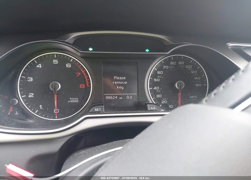 2015 AUDI A4 VIN: WAUAFAFL8FN020113
