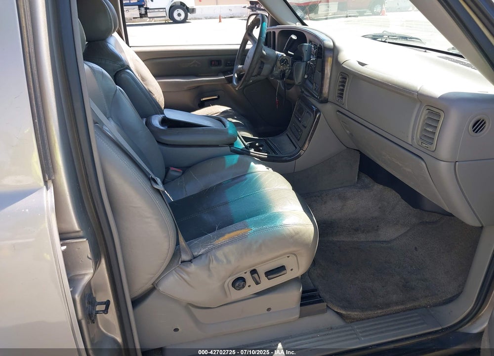 2001 GMC DENALI VIN: 1GKEK63U71J261966