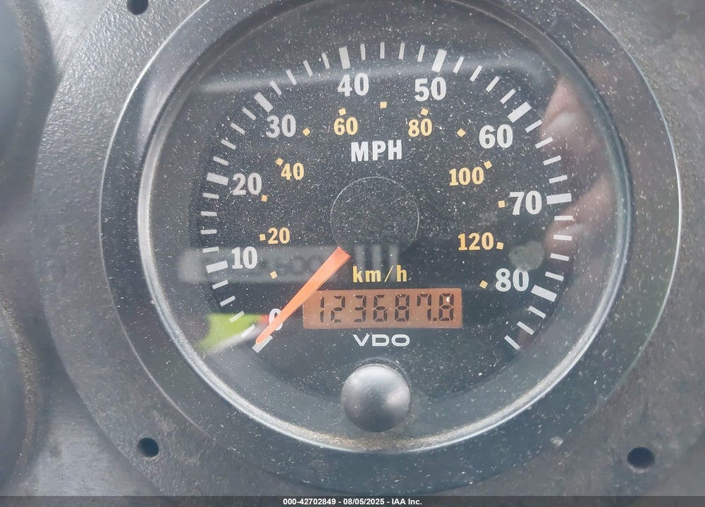 2001 FREIGHTLINER CHASSIS M LINE WALK-IN VAN VIN: 4UZAARBW71CH52560