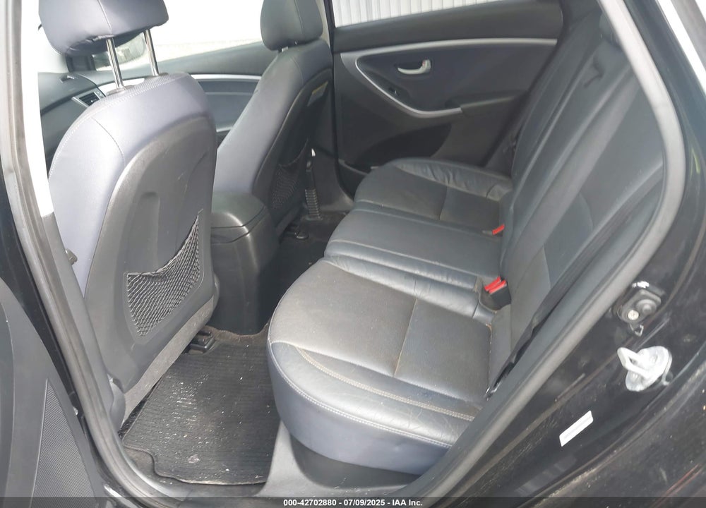 2014 HYUNDAI ELANTRA GT VIN: KMHD35LH1EU177482