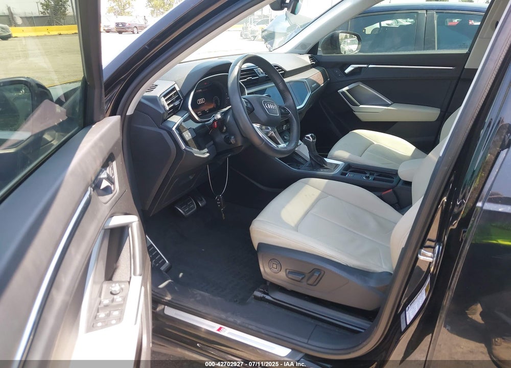 2020 AUDI Q3 VIN: WA1EECF3XL1034322