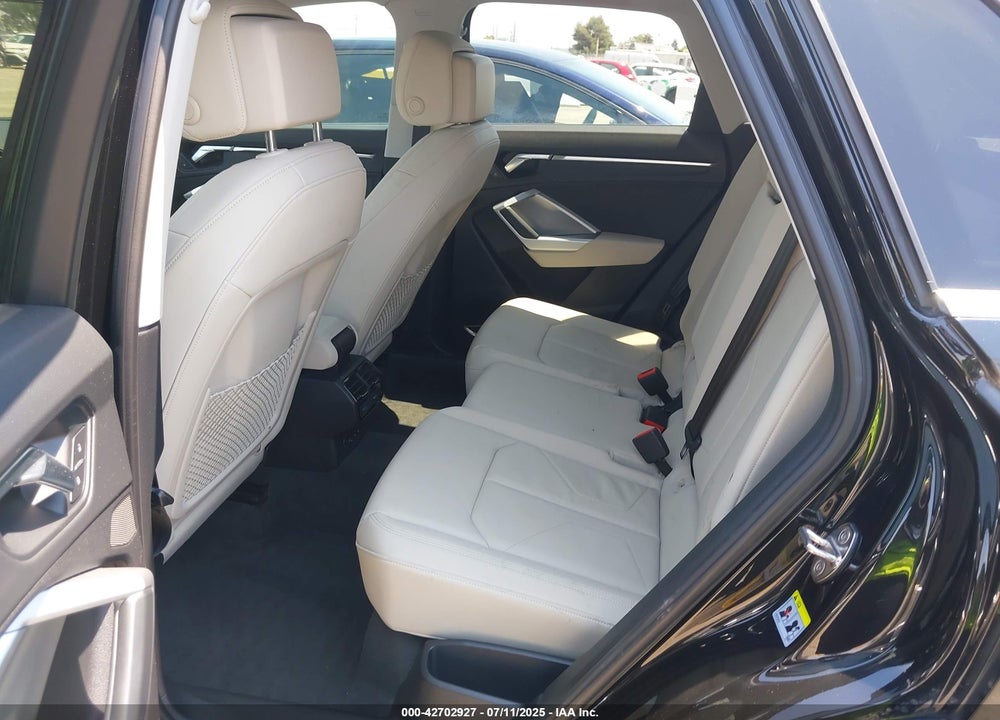 2020 AUDI Q3 VIN: WA1EECF3XL1034322
