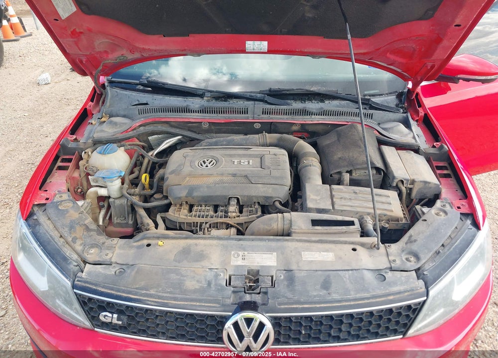 2014 VOLKSWAGEN JETTA VIN: 3VW4T7AJ7EM207107
