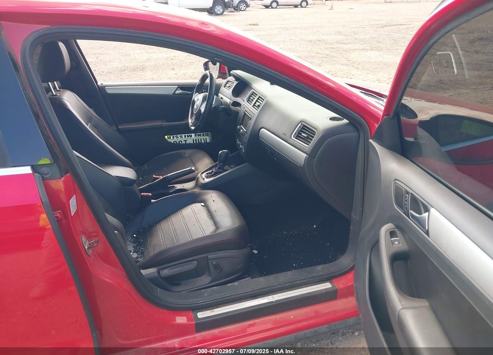 2014 VOLKSWAGEN JETTA VIN: 3VW4T7AJ7EM207107
