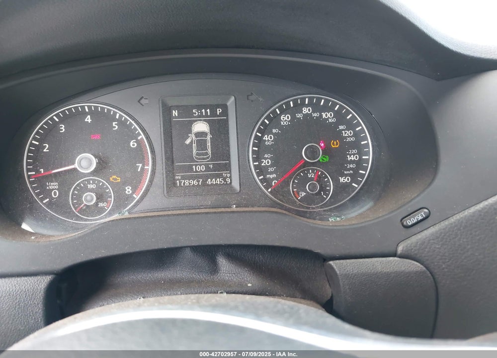 2014 VOLKSWAGEN JETTA VIN: 3VW4T7AJ7EM207107