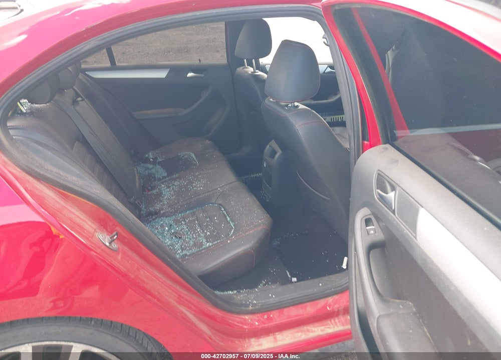 2014 VOLKSWAGEN JETTA VIN: 3VW4T7AJ7EM207107