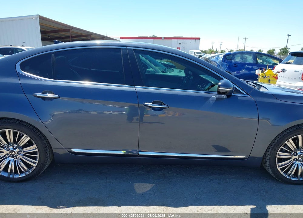 2014 KIA CADENZA VIN: KNALN4D72E5157257