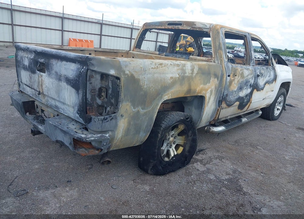 2018 CHEVROLET SILVERADO 1500 VIN: 3GCUKREC0JG142817