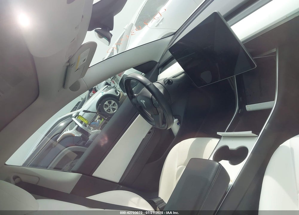 2018 TESLA MODEL 3 VIN: 5YJ3E1EB3JF134728