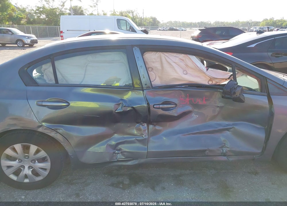 2012 HONDA CIVIC VIN: 19XFB2F51CE012558