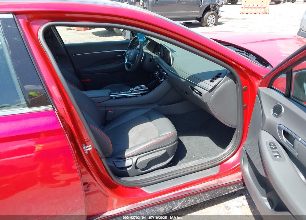 2021 HYUNDAI SONATA VIN: 5NPEJ4J21MH109019