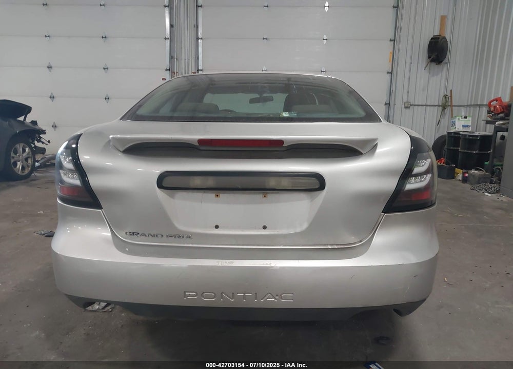 2008 PONTIAC GRAND PRIX VIN: 2G2WP552781181809