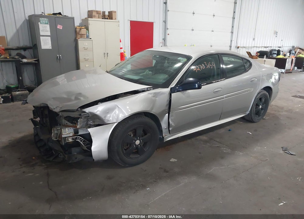 2008 PONTIAC GRAND PRIX VIN: 2G2WP552781181809