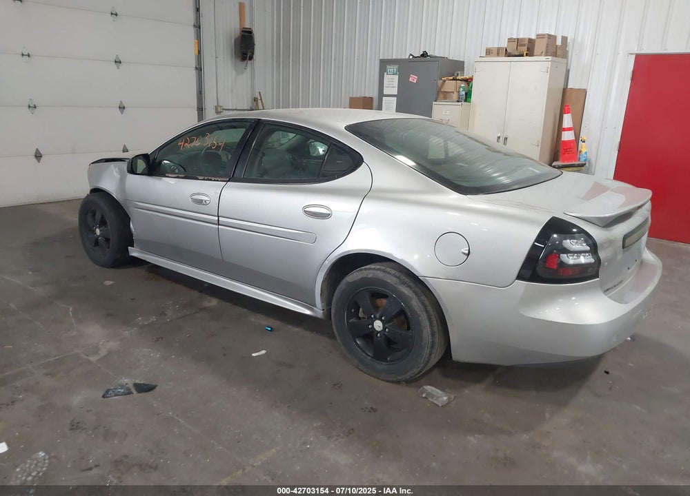 2008 PONTIAC GRAND PRIX VIN: 2G2WP552781181809
