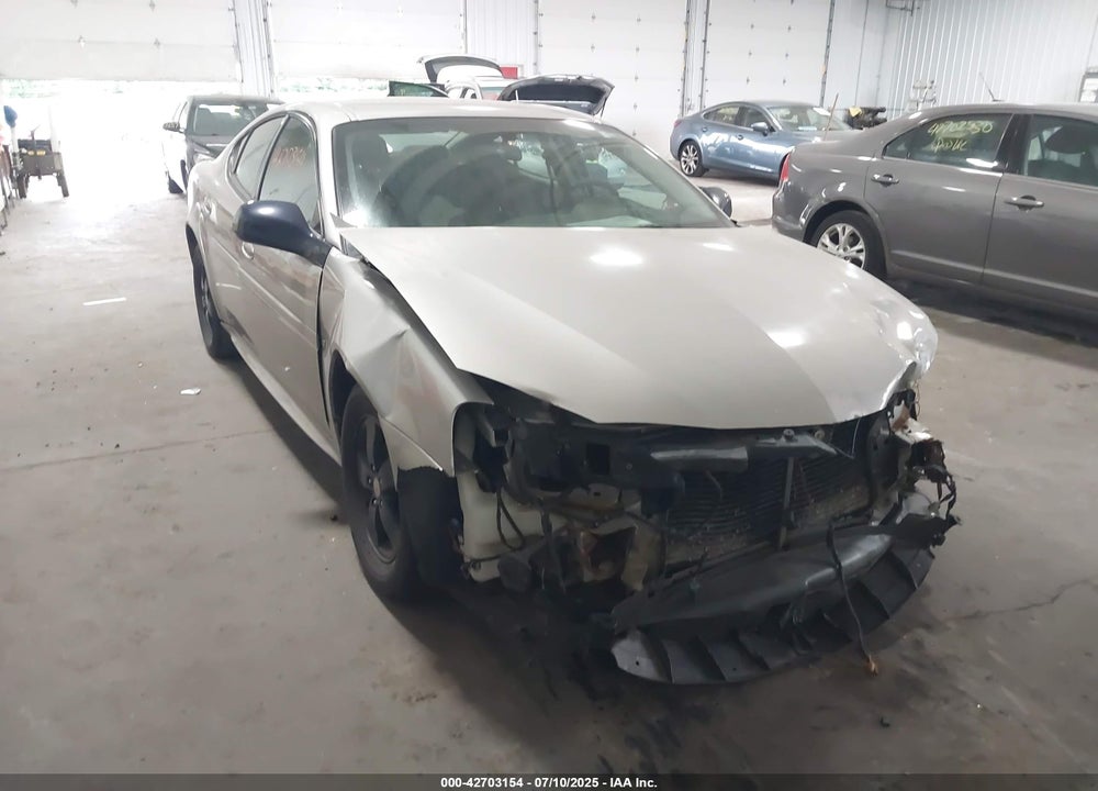 2008 PONTIAC GRAND PRIX VIN: 2G2WP552781181809