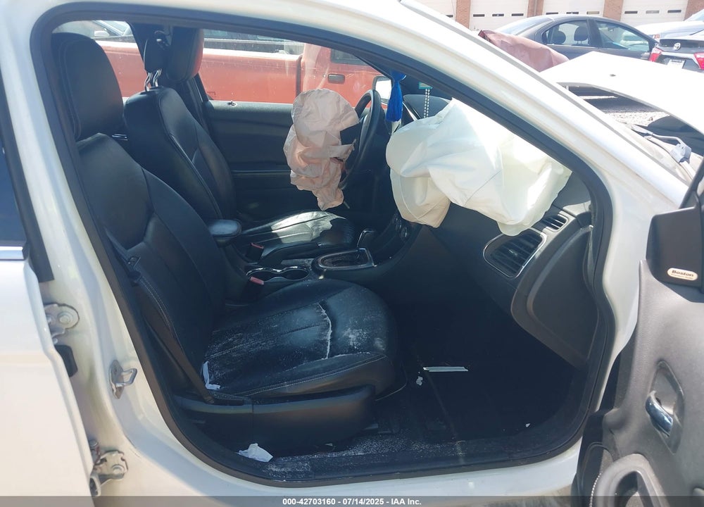 2013 CHRYSLER 200 VIN: 1C3CCBCGXDN609361