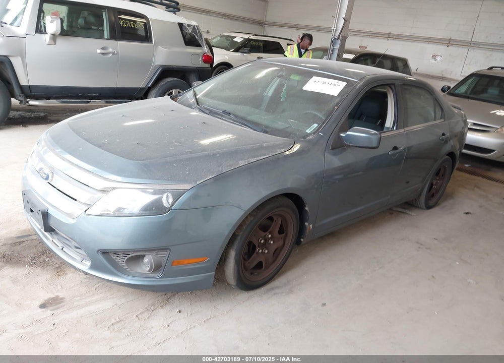 2011 FORD FUSION VIN: 3FAHP0HA8BR184608