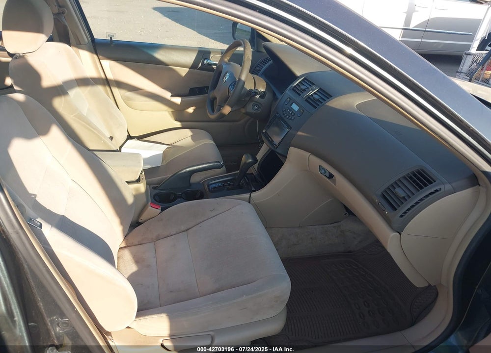 2004 HONDA ACCORD 2.4 LX VIN: JHMCM56434C029696