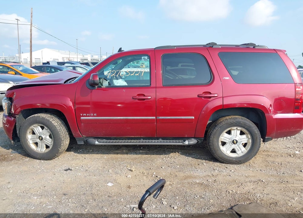 2011 CHEVROLET TAHOE VIN: 1GNSKBE02BR310230
