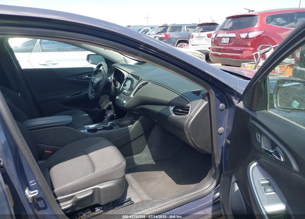 2025 CHEVROLET MALIBU VIN: 1G1ZD5ST9SF116595