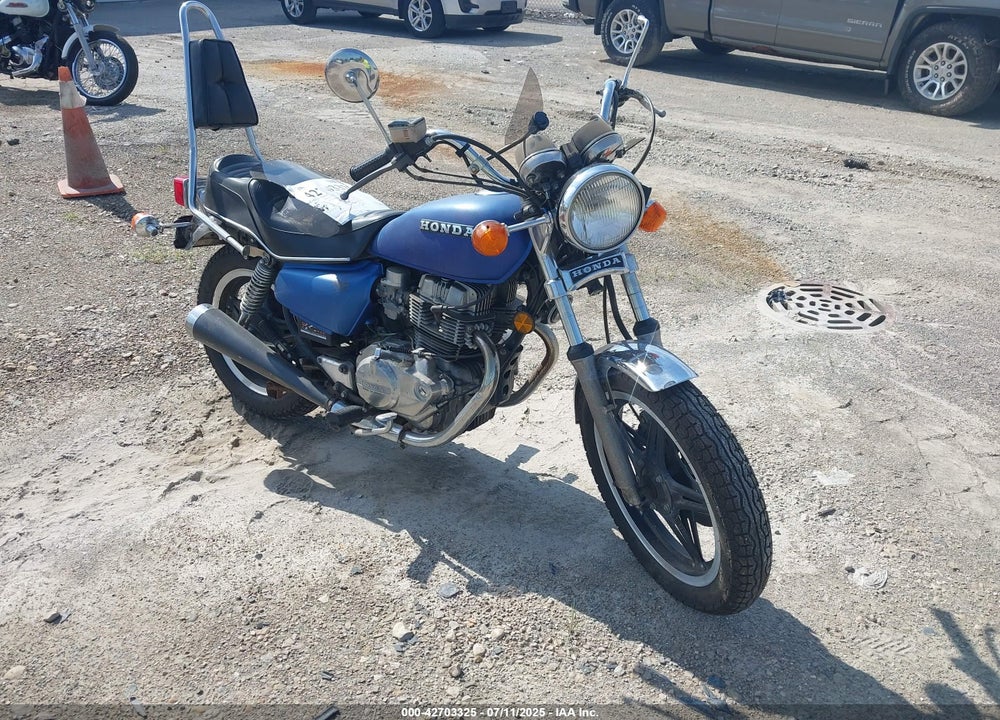1981 HONDA CM400 T VIN: JH2NC0107BM206365