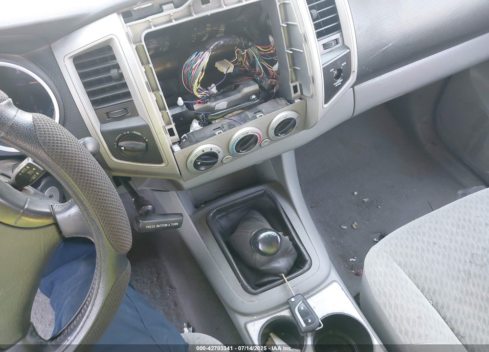 2009 TOYOTA TACOMA VIN: 5TEUX42N69Z646444