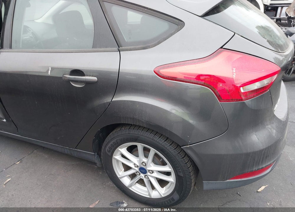 2015 FORD FOCUS VIN: 1FADP3K26FL342515