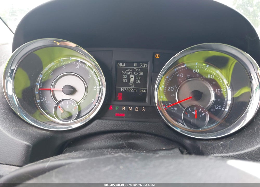 2014 CHRYSLER TOWN & COUNTRY VIN: 2C4RC1GG0ER338857