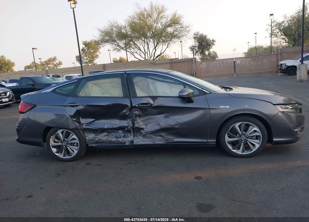 2020 HONDA CLARITY PLUG-IN HYBRID TOURING VIN: JHMZC5F32LC000404