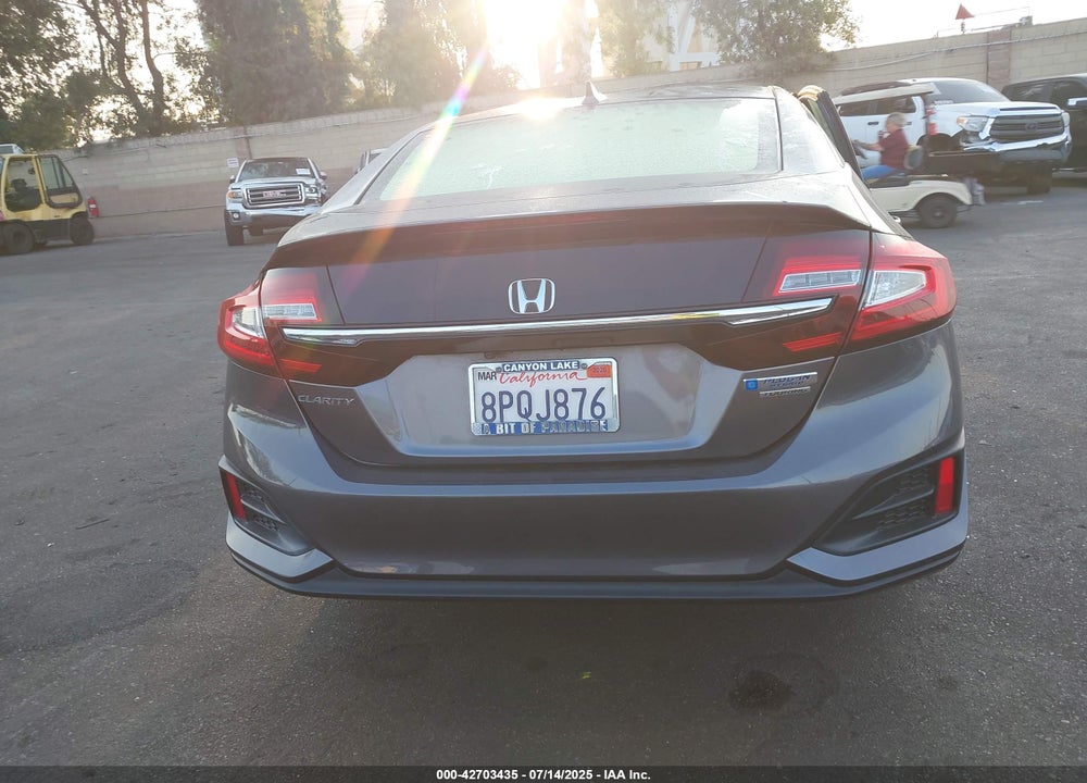 2020 HONDA CLARITY PLUG-IN HYBRID TOURING VIN: JHMZC5F32LC000404