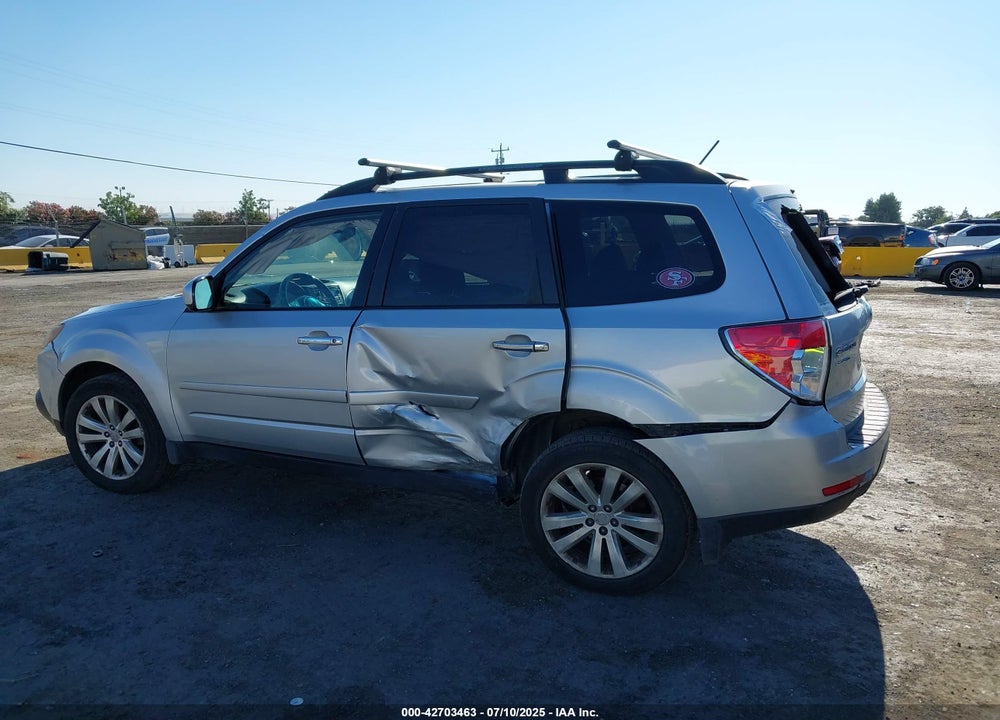 2011 SUBARU FORESTER VIN: JF2SHADCXBH736526