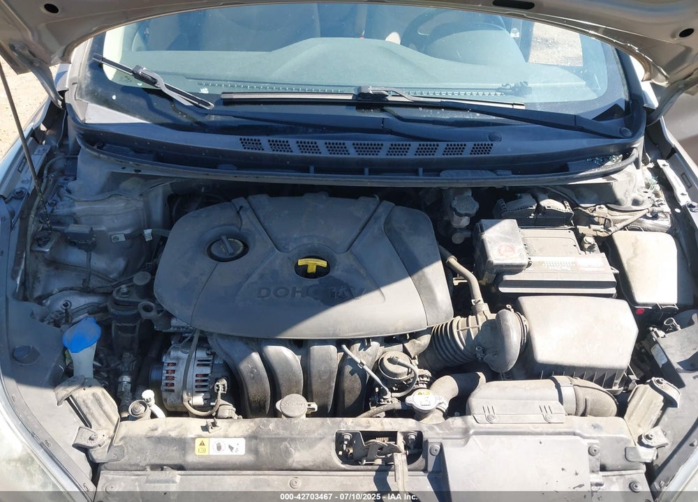 2016 HYUNDAI ELANTRA VIN: 5NPDH4AE4GH778097