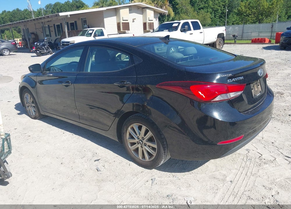 2015 HYUNDAI ELANTRA VIN: KMHDH4AE0FU355436
