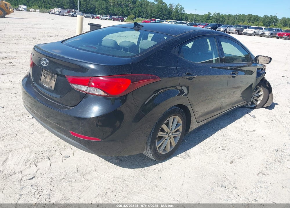 2015 HYUNDAI ELANTRA VIN: KMHDH4AE0FU355436