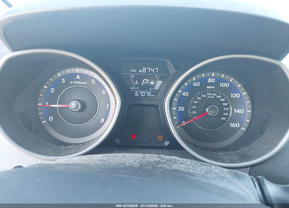 2015 HYUNDAI ELANTRA VIN: KMHDH4AE0FU355436