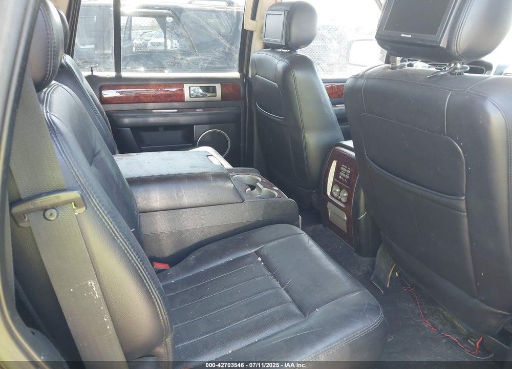 2003 LINCOLN NAVIGATOR VIN: 5LMFU28R63LJ36559