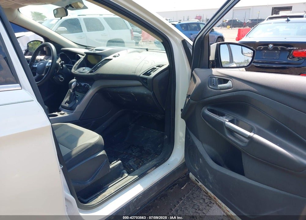 2014 FORD ESCAPE VIN: 1FMCU0GX4EUE42781