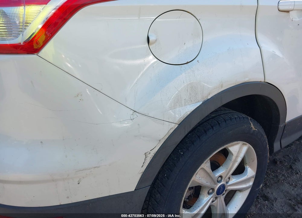 2014 FORD ESCAPE VIN: 1FMCU0GX4EUE42781