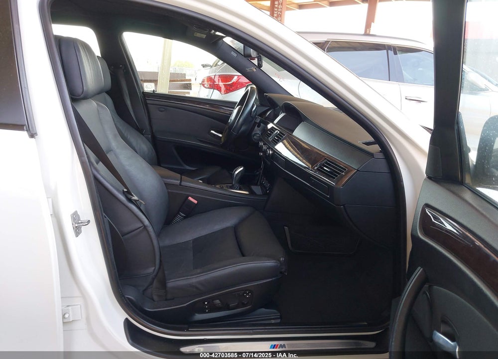 2010 BMW 5 SERIES VIN: WBANW1C54AC166679