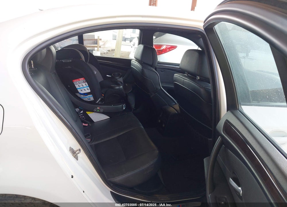 2010 BMW 5 SERIES VIN: WBANW1C54AC166679