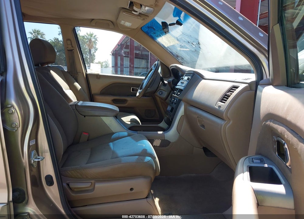 2007 HONDA PILOT VIN: 5FNYF18167B015084