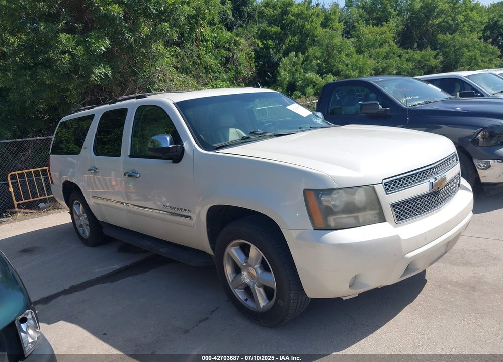 2011 CHEVROLET SUBURBAN 1500 VIN: 1GNSCKE09BR201504