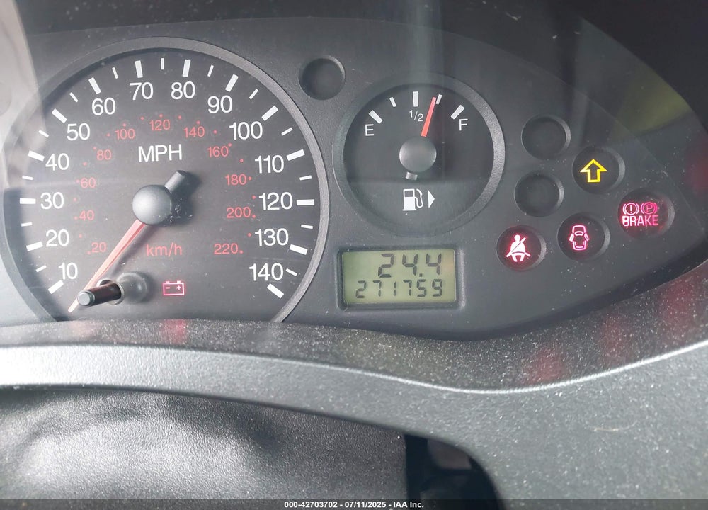 2005 FORD FOCUS ZX3 VIN: 3FAFP31N55R150426